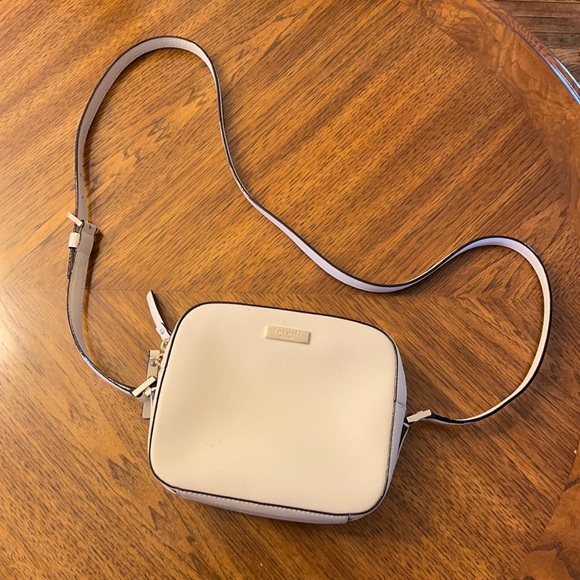 kate spade Handbags - ***LAST CALL  Kate Spade New York crossbody purse